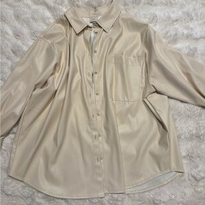 Cream leather Button-Up Shir
Size XXL 
For an oversized look